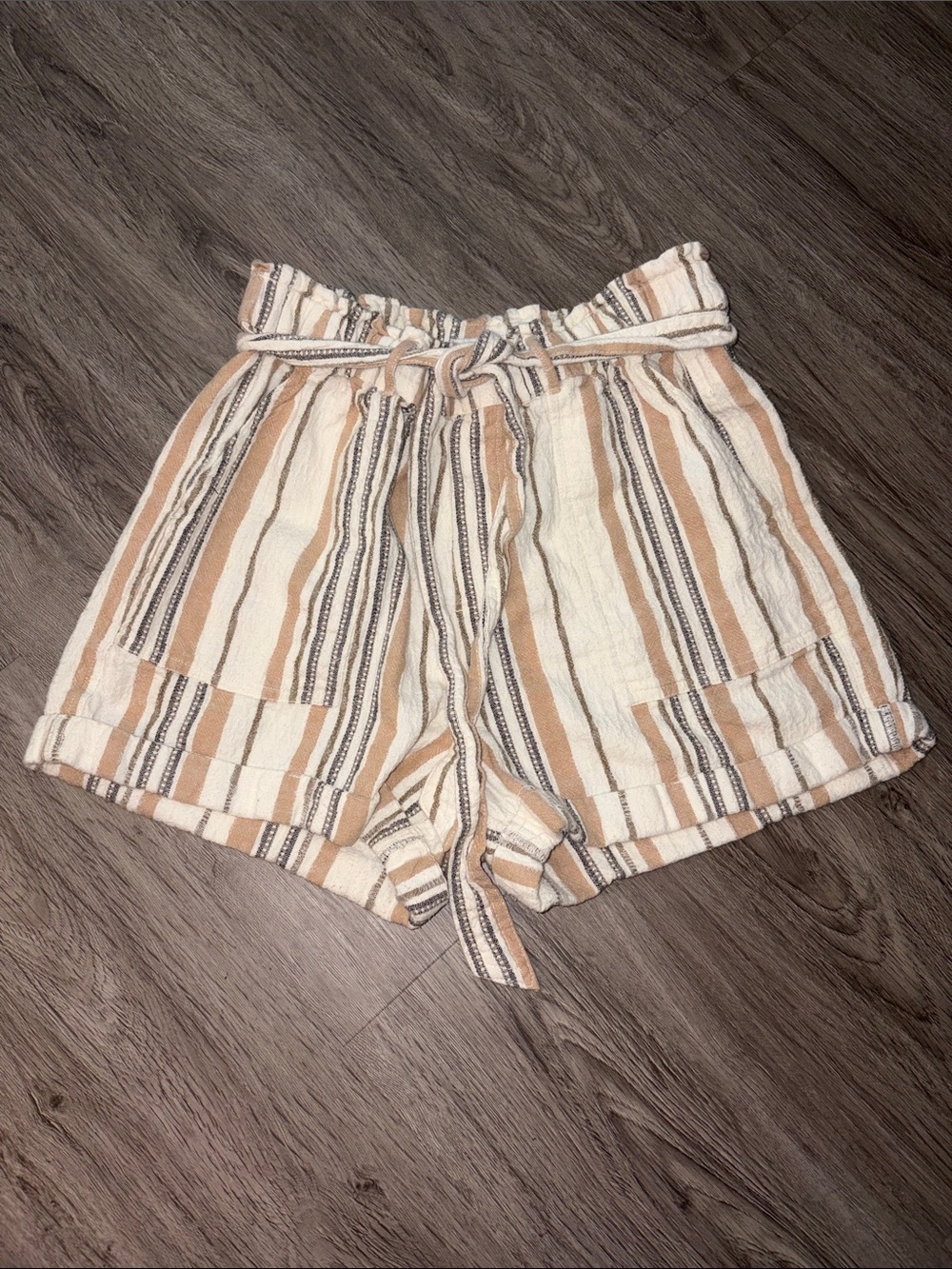 Striped High Waist Shorts - Beige & White